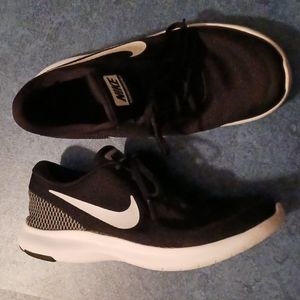 Nike Flex  AH0004-001 shoes black & white size 8.5